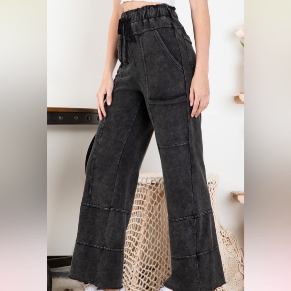 Blue Velvet Pants - NWT Blue Velvet Washed Black Wide-Leg Pants with raw hem